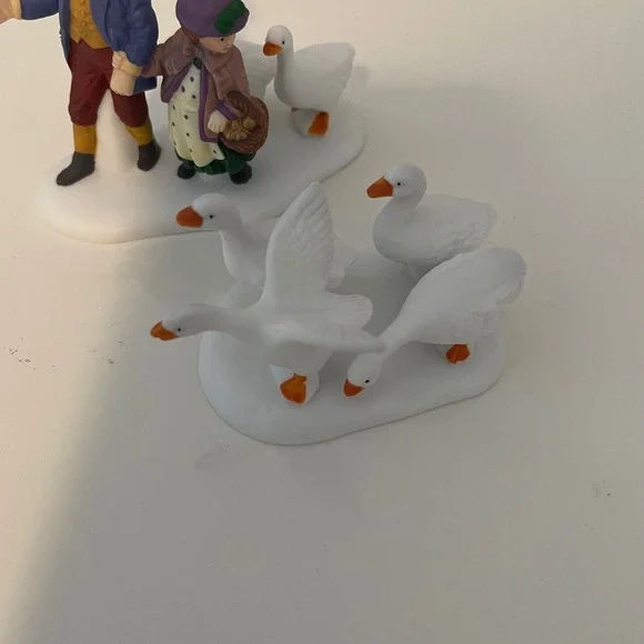 Department 56 Six Geese A-Laying Twelve Days of Christmas Dickens Village - Picture 4 of 9